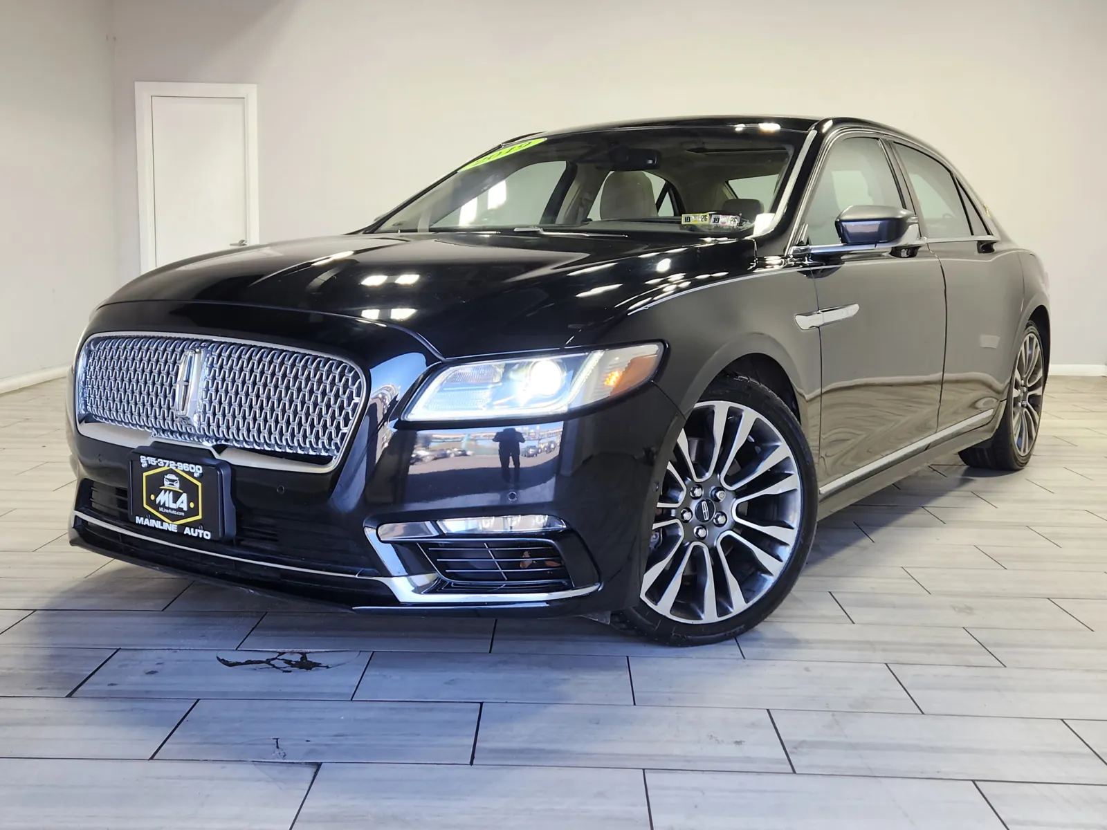 Black 2019 Lincoln Continental Reserve for sale in Cinnaminson, NJ
