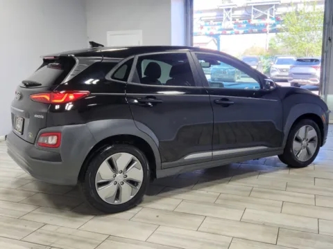 More photos of 2021 Hyundai Kona Electric Limited at Majestic Automotive Group, NJ