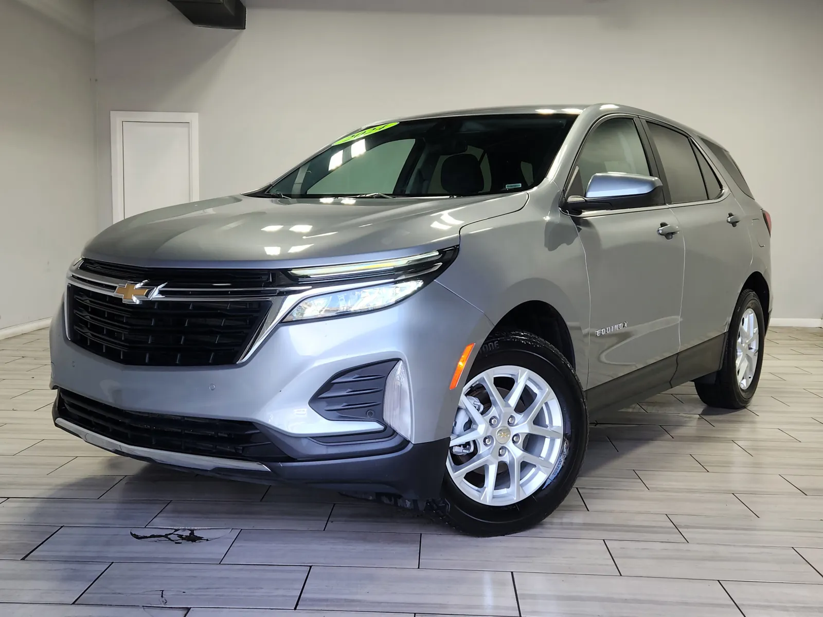 Gray 2024 Chevrolet Equinox LT for sale in Cinnaminson, NJ