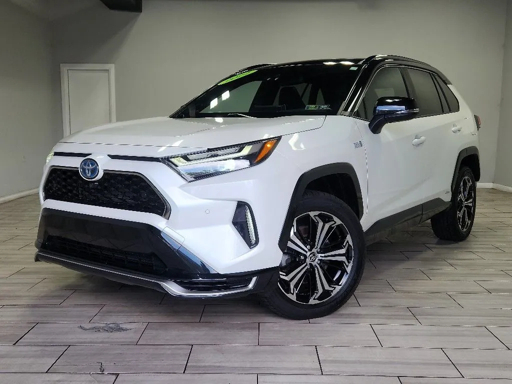 White 2022 Toyota RAV4 Prime XSE for sale in Cinnaminson, NJ
