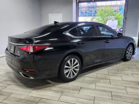 More photos of 2019 Lexus ES 350 at Majestic Automotive Group, NJ