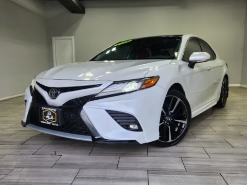 White 2018 Toyota Camry XSE for sale in Cinnaminson, NJ