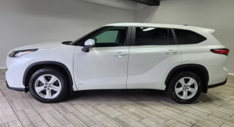 Photos of 2023 Toyota Highlander Hybrid LE for sale in Cinnaminson, NJ at Majestic Automotive Group