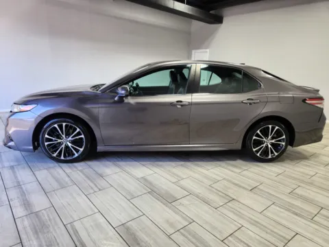 Photos of 2020 Toyota Camry SE for sale in Cinnaminson, NJ at Majestic Automotive Group