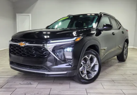 Black 2025 Chevrolet Trax LT for sale in Cinnaminson, NJ