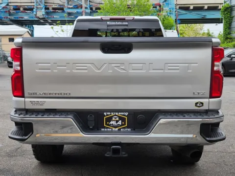 More photos of 2022 Chevrolet Silverado 3500HD LTZ at Majestic Automotive Group, NJ