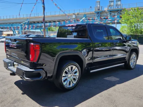 More photos of 2021 GMC Sierra 1500 4WD Crew Cab Short Box Denali at Majestic Automotive Group, NJ