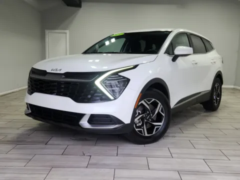 White 2024 Kia Sportage LX for sale in Cinnaminson, NJ