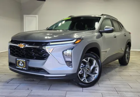 Gray 2025 Chevrolet Trax LT for sale in Cinnaminson, NJ
