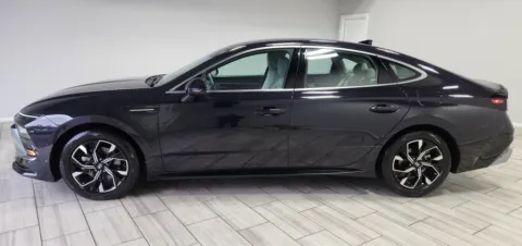 Photos of 2025 Hyundai Sonata SEL for sale in Cinnaminson, NJ at Majestic Automotive Group