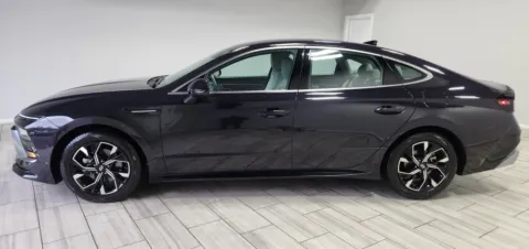 Photos of 2025 Hyundai Sonata SEL for sale in Cinnaminson, NJ at Majestic Automotive Group