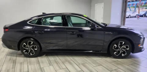 More photos of 2025 Hyundai Sonata SEL at Majestic Automotive Group, NJ