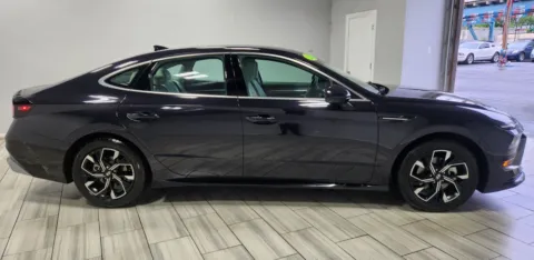 More photos of 2025 Hyundai Sonata SEL at Majestic Automotive Group, NJ