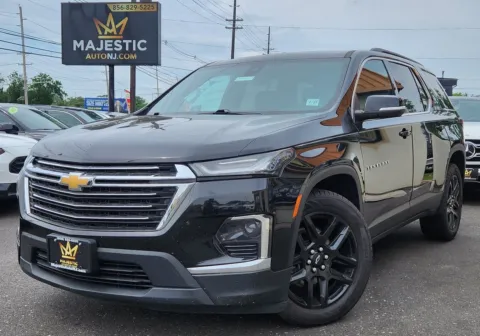 Black 2023 Chevrolet Traverse FWD LT Cloth for sale in Cinnaminson, NJ