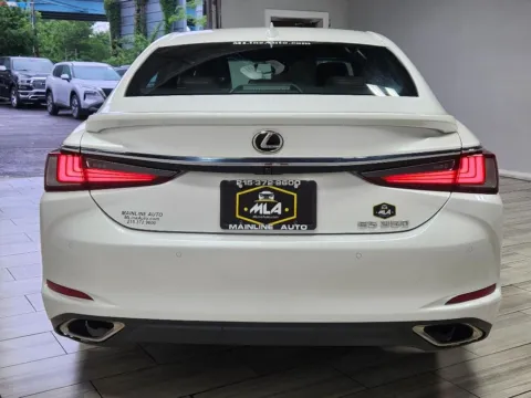 More photos of 2022 Lexus ES 350 at Majestic Automotive Group, NJ