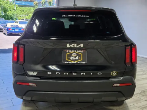 More photos of 2022 Kia Sorento LX at Majestic Automotive Group, NJ