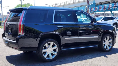 More photos of 2020 Cadillac Escalade Premium Luxury at Majestic Automotive Group, NJ