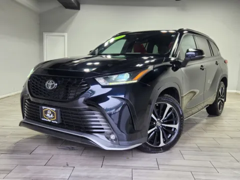 Black 2021 Toyota Highlander XSE for sale in Cinnaminson, NJ