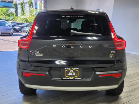 More photos of 2022 Volvo XC40 Momentum at Majestic Automotive Group, NJ