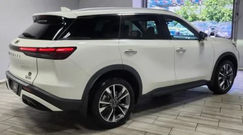 More photos of 2023 INFINITI QX60 LUXE at Majestic Automotive Group, NJ