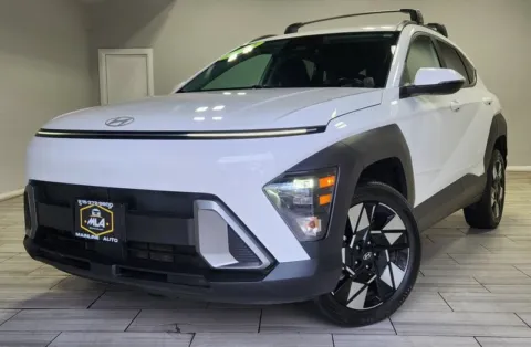White 2024 Hyundai Kona SEL for sale in Cinnaminson, NJ