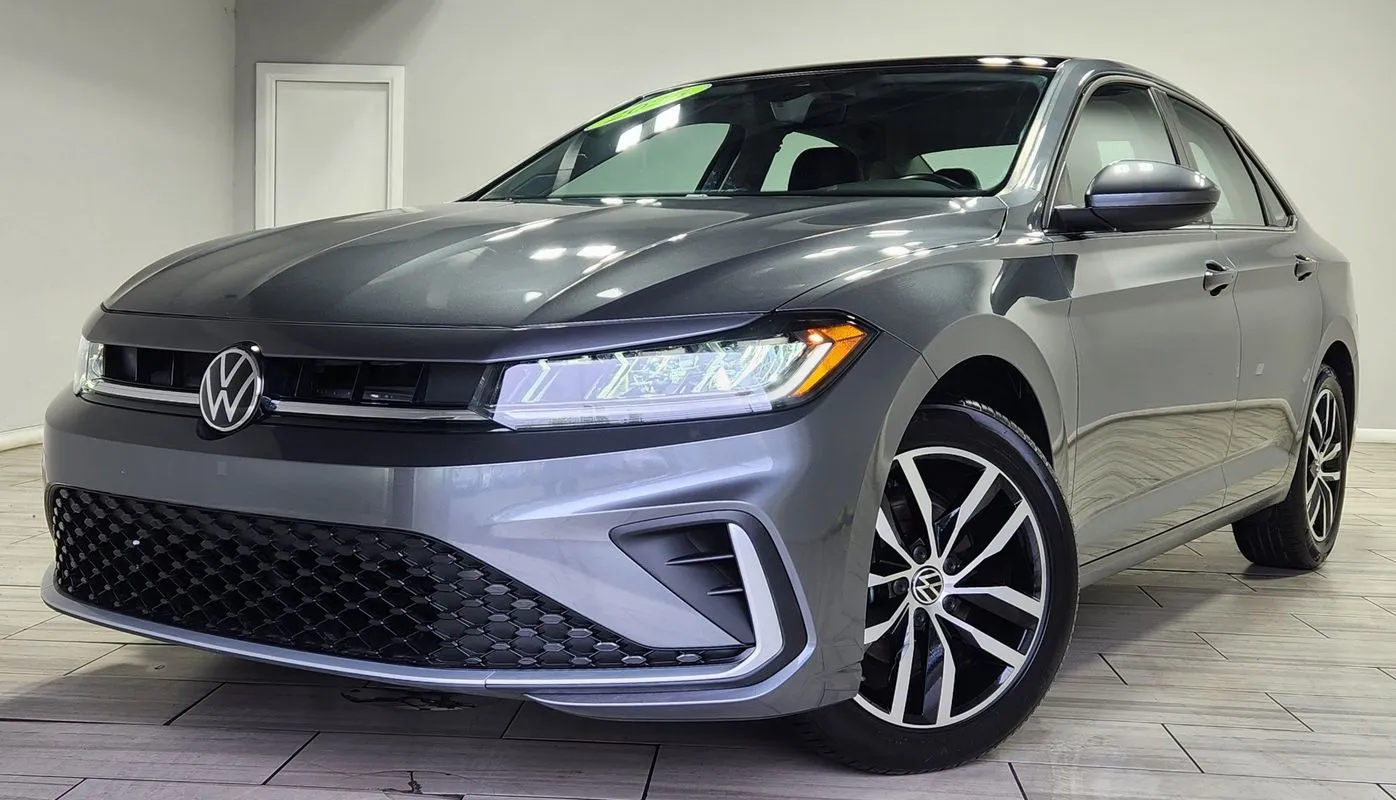Silver 2025 Volkswagen Jetta 1.5T SE for sale in Cinnaminson, NJ