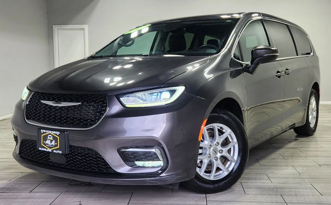 2023 Chrysler Pacifica Touring L