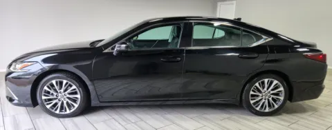 Photos of 2020 Lexus ES 350 for sale in Cinnaminson, NJ at Majestic Automotive Group