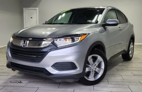 Silver 2019 Honda HR-V LX for sale in Cinnaminson, NJ
