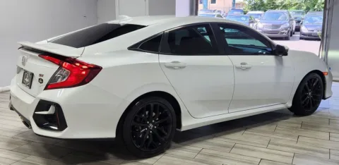 More photos of 2020 Honda Civic Si Sedan at Majestic Automotive Group, NJ