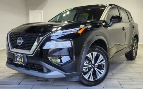 Black 2023 Nissan Rogue SV for sale in Cinnaminson, NJ