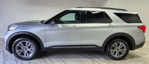 Photos of 2022 Ford Explorer XLT for sale in Cinnaminson, NJ at Majestic Automotive Group