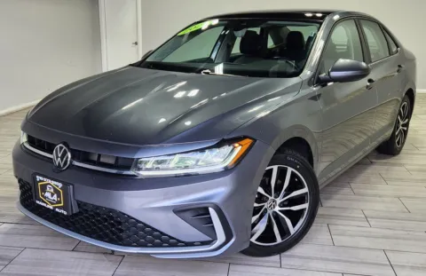 Gray 2025 Volkswagen Jetta 1.5T SE for sale in Cinnaminson, NJ