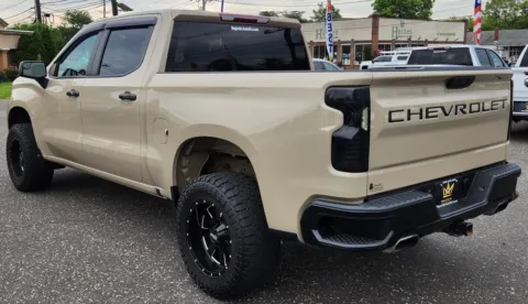 Another view of 2023 Chevrolet Silverado 1500 4WD Crew Cab Short Bed LT Trail Boss for sale in Cinnaminson, NJ at Majestic Automotive Group
