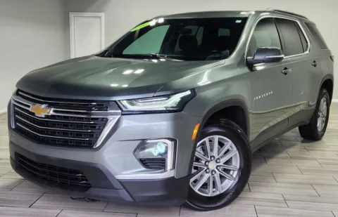 Green 2023 Chevrolet Traverse AWD LT Cloth for sale in Cinnaminson, NJ