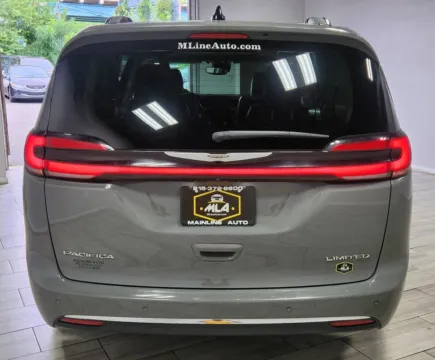 More photos of 2023 Chrysler Pacifica Limited at Majestic Automotive Group, NJ