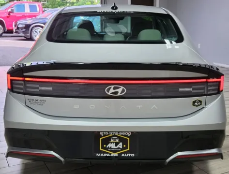 More photos of 2025 Hyundai Sonata SEL at Majestic Automotive Group, NJ