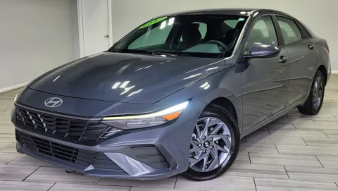 Gray 2024 Hyundai Elantra SEL for sale in Cinnaminson, NJ