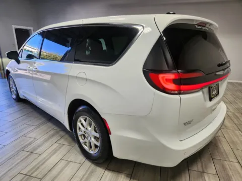 Another view of 2023 Chrysler Pacifica Touring L for sale in Cinnaminson, NJ at Majestic Automotive Group