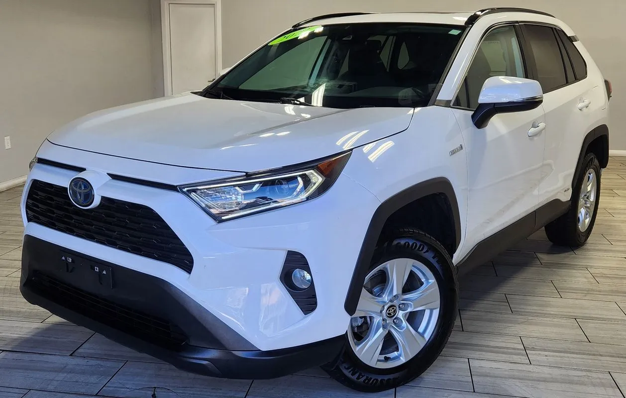 2021 Toyota RAV4 Hybrid XLE for sale in Cinnaminson, NJ