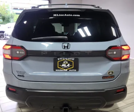 More photos of 2023 Honda Pilot AWD TrailSport at Majestic Automotive Group, NJ