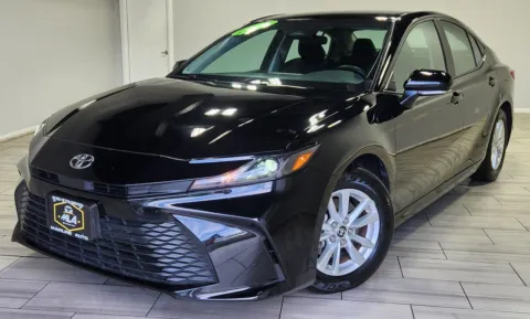Black 2025 Toyota Camry LE for sale in Cinnaminson, NJ