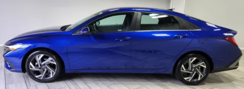 Photos of 2025 Hyundai Elantra SEL Convenience for sale in Cinnaminson, NJ at Majestic Automotive Group