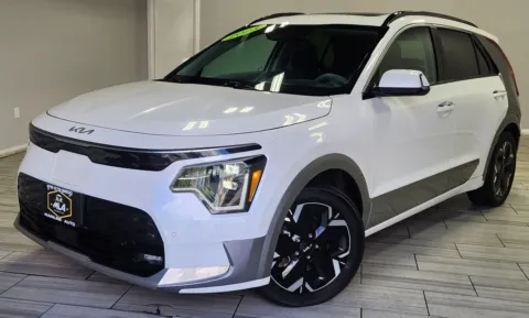 White 2023 Kia Niro EV Wave for sale in Cinnaminson, NJ