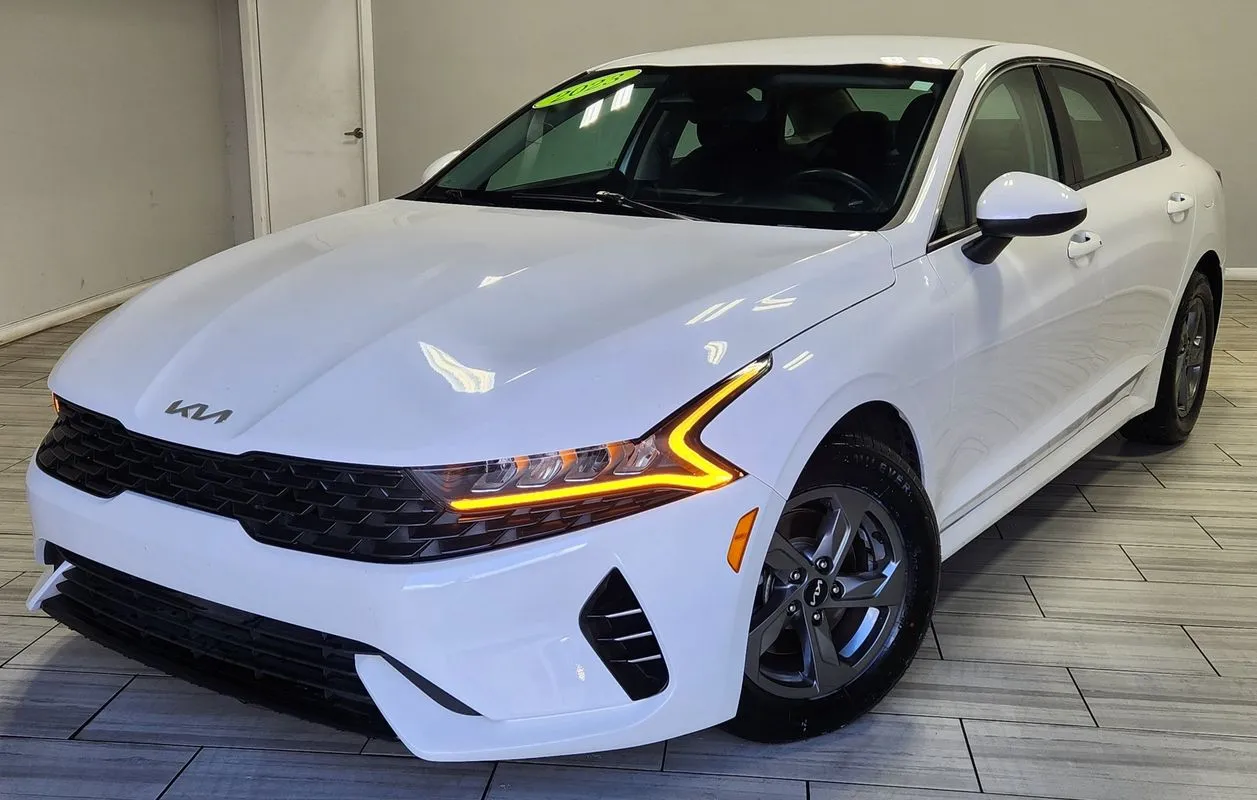 2023 Kia K5 LXS