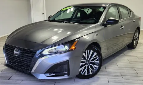 Gray 2024 Nissan Altima SV FWD for sale in Cinnaminson, NJ