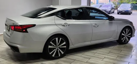 More photos of 2020 Nissan Altima SR FWD at Majestic Automotive Group, NJ