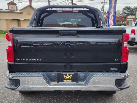 More photos of 2020 Chevrolet Silverado 1500 4WD Crew Cab Short Bed LT at Majestic Automotive Group, NJ