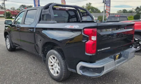 Another view of 2020 Chevrolet Silverado 1500 4WD Crew Cab Short Bed LT for sale in Cinnaminson, NJ at Majestic Automotive Group