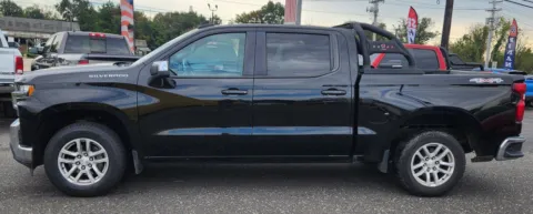 Photos of 2020 Chevrolet Silverado 1500 4WD Crew Cab Short Bed LT for sale in Cinnaminson, NJ at Majestic Automotive Group